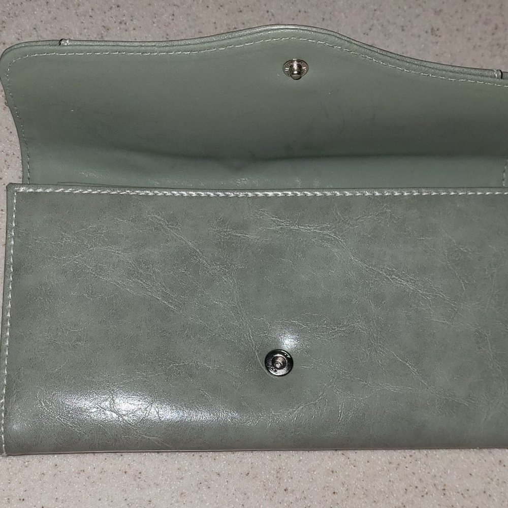 Wallet - Picture 2 of 5